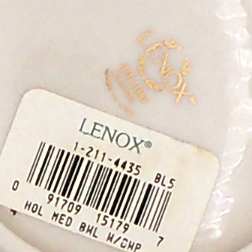 Vintage Lenox Holly Medium Bowl - Picture 7 of 8